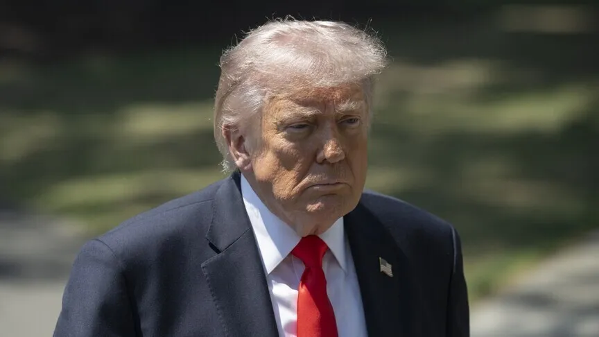 Trump, İran'la müzakerelerin "bir noktada" devam edebileceğini söyledi